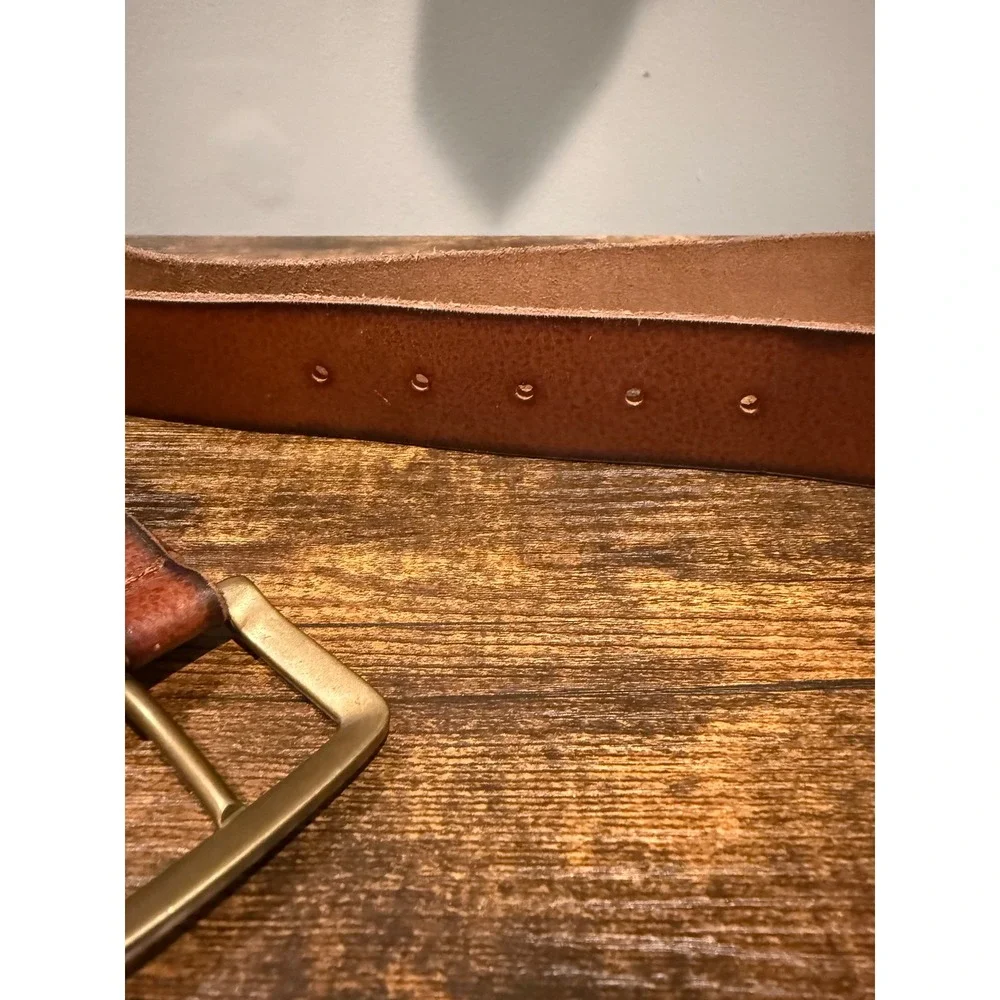 Gap Mens Brown Genuine Cow Leather Belt Size 36 Brass Buckle 109985-01 05/15